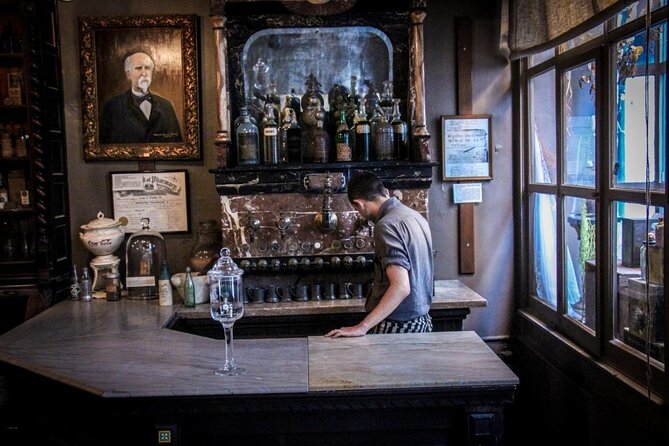 Haunted Drunken History Tour from New Orleans - Key things to know before booking