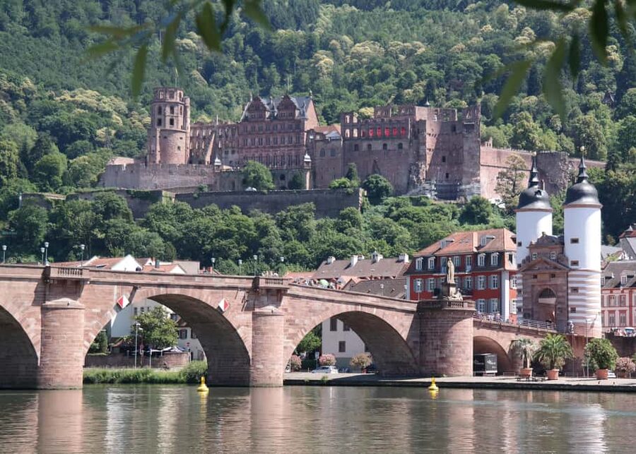 Heidelberg: Experience our history 1.5-hour walking tour through the old town - Key points at a glance