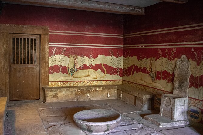Heraklion Highlights: Knossos, Museum & Historic City Drive - Why this private Heraklion day works