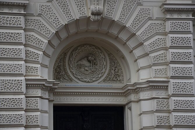 Heritage Dunedin City Walking Guided Tour - Broadway Medical Centre and the Loft shoe shop story