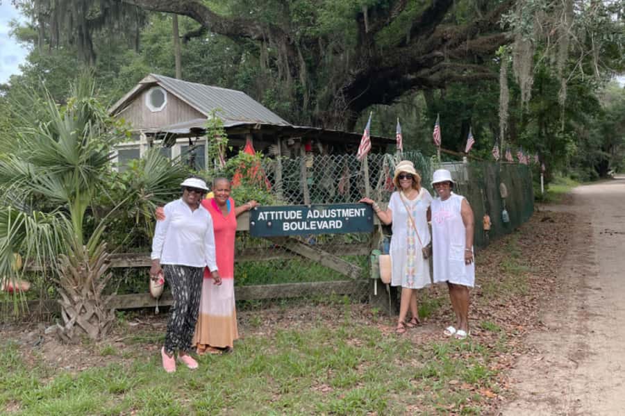 Hilton Head: Daufuskie Island History & Artisans Tour - Meeting the people behind the island’s crafts