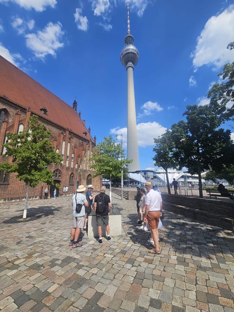 Historic Berlin Pubs & History Tour - The final pub and Berlin’s corner-store culture