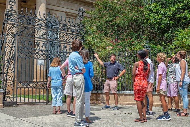 Historic Charleston Walking Tour: Rainbow Row, Churches, and More - Rainbow Row and the first burst of color
