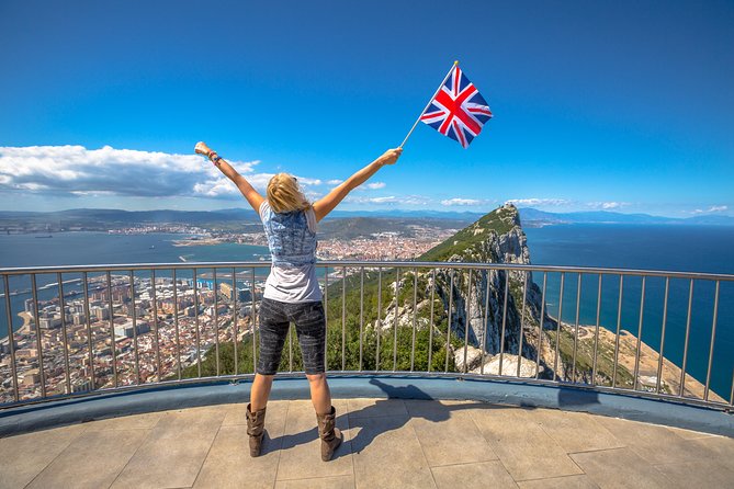 Historic Gibraltar Rock and St Michael's Cave Tour from Seville - Crossing into Gibraltar by passport and runway