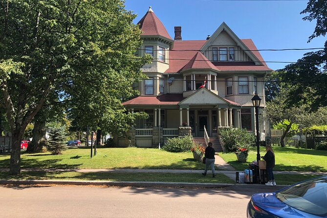 Historic Walking Tour of Charlottetown - Town hall and a greener stretch of the route
