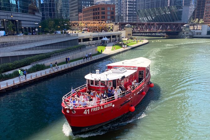 Historical and Architectural Chicago Fireboat River & Lake Cruise - Key points to know before you book