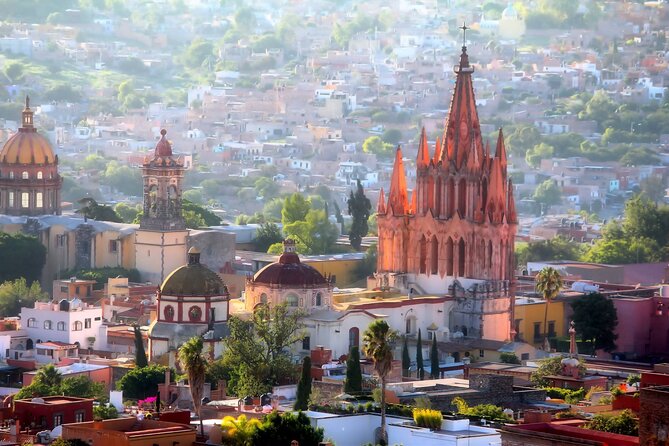 Historical and Cultural Walking Tour of San Miguel de Allende - Casa del Mayorazgo de Canal: begin with the city makers