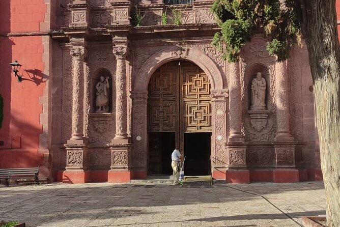 Historical and Cultural Walking Tour of San Miguel de Allende - Our Lady of Health, the Oratorio, and Plaza Cívica