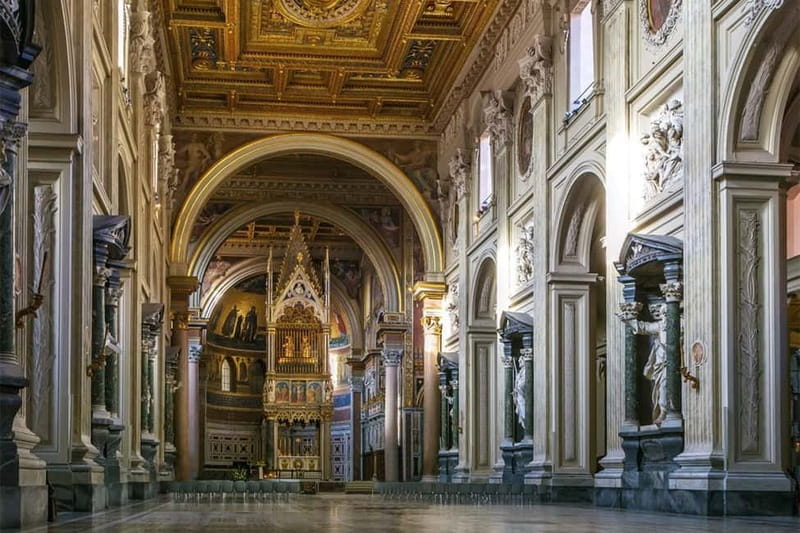 Historical and Spiritual Jorney in Papal Basilicas - The 30-minute ride to San Giovanni in Laterano