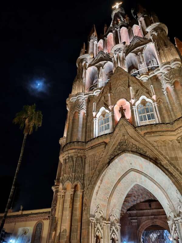 Historical & Cultural Walking Tour of San Miguel de Allende - Pace, weather, and the Monday question