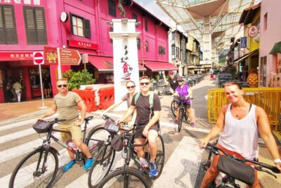 Historical Singapore Bike Tour on Full-Sized Bicycles