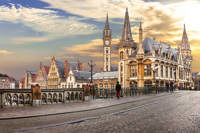 Historical Walking Tour: Legends of Gent - St. Veerleplein, the square of death and life