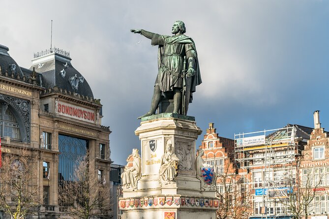 Historical Walking Tour: Legends of Gent - House of Alijn and the god house story
