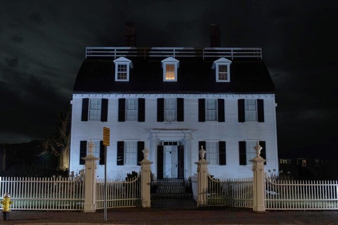 History and Hauntings of Salem Guided Walking Tour - The Bewitched Statue and Salem’s Modern Image