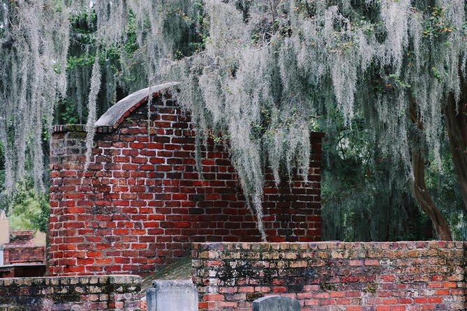 History of Savannah Walking Tour - Oglethorpe Square and the city’s original design
