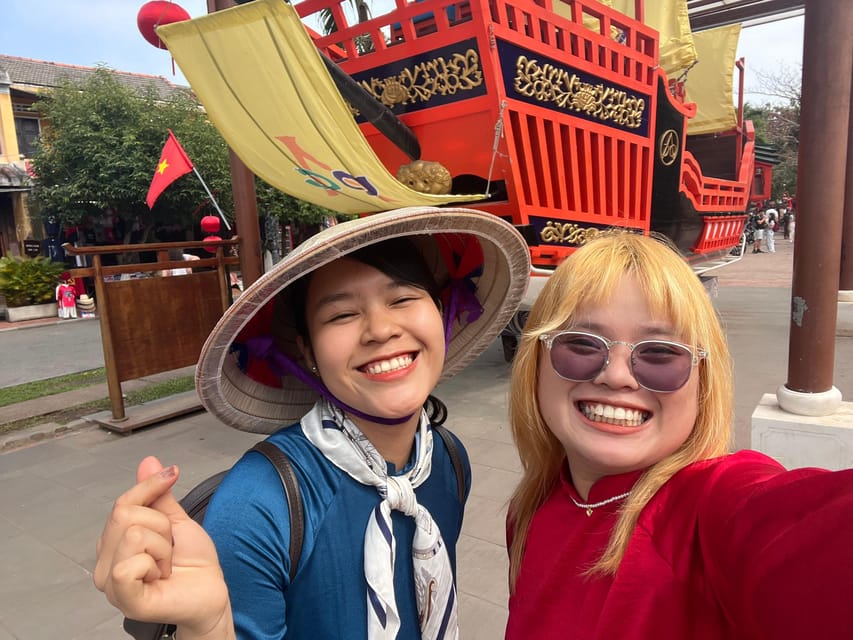 Hoi An: Ancient Town Guided Walking Tour - First look at Hoi An Ancient Town