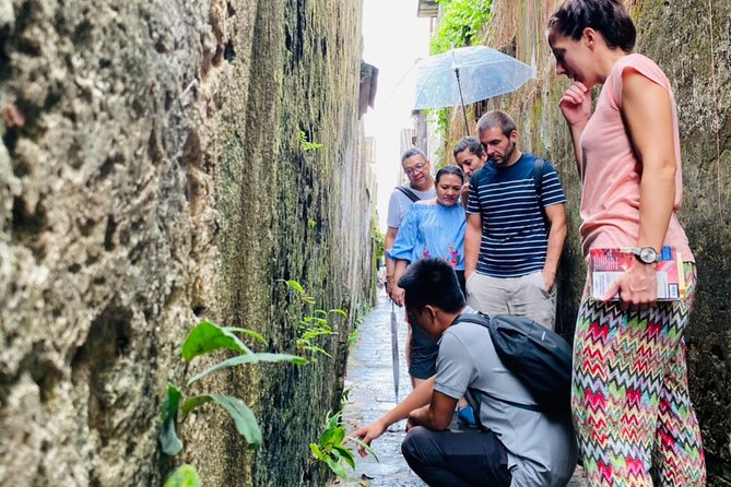 Hoi An Ancient Town Walking Tour with a Local - Cantonese Assembly Hall and the town’s mixed identity