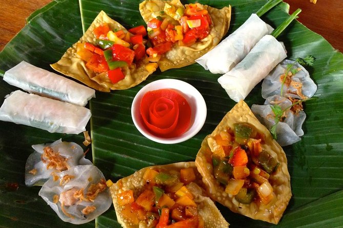 Hoi An Night Market - Ancient Town street food tours by Night - Through the market and lantern-lit streets
