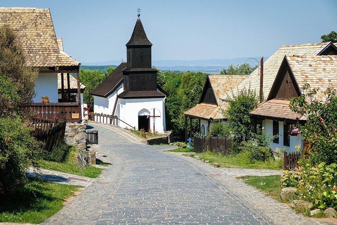 HOLLÓKŐ UNESCO World Heritage site + Eger Castle Private guided tour - The Guides Make the Difference