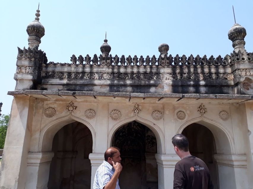 Hyderabad: Heritage Walking Tour of Old City and Charminar - Practical advice for a smoother walk