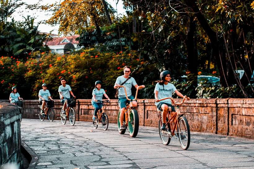 Intramuros, Manila: Historical Bamboo Bike Tour - Puerta del Parian and the Cafe Break