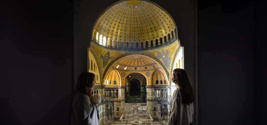 Istanbul: Hagia Sophia History Museum Entry with Audio Guide - Artifacts that connect the screen to the past