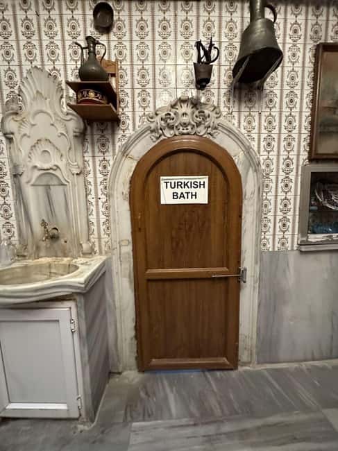 Istanbul: Historic Sifa Turkish Bath in Sultanahmet Square - Who should choose this hammam