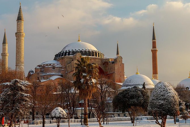 Istanbul Historical Tour with Guide, Lunch and Transfers - Blue Mosque: begin with Ottoman grandeur