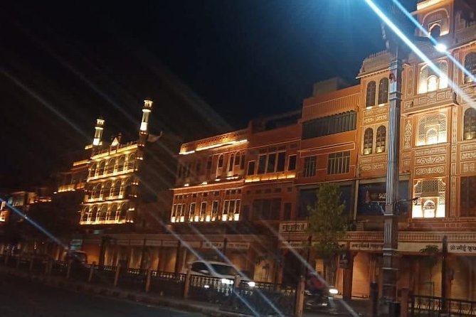 Jaipur Heritage Evening Walk - The Twilight Magic of Pink City - Tripolia Gate and the local market hour