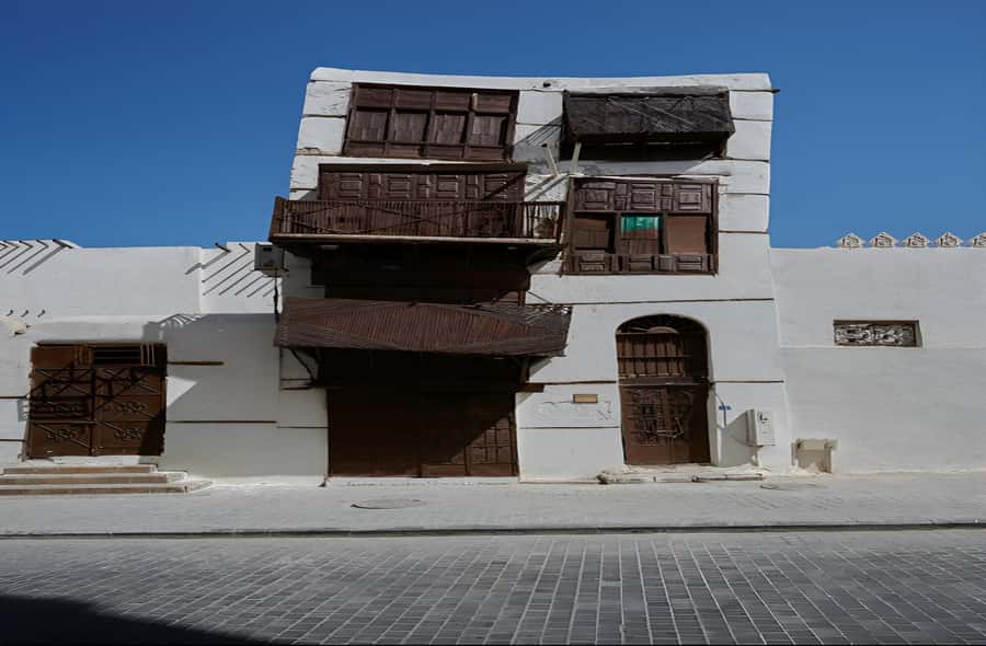 Jeddah: Al-Balad Old Town Historical City Guided Tour - Souq Al Alawi, shopping, and free time