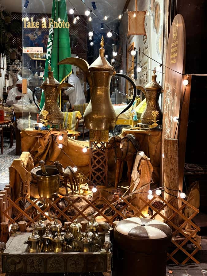 Jeddah: Al-Balad Old Town Historical City Guided Tour - Pickup, transport, timing, and group comfort