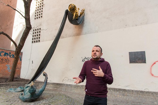 Jewish Heritage in Hungary with a Historian - Why this Jewish Quarter tour works