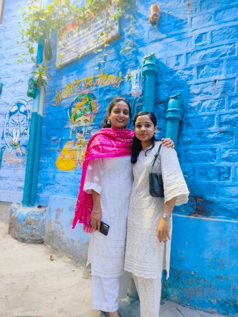 Jodhpur: Blue City Heritage Walking Tour - Wall art at the fort foothills