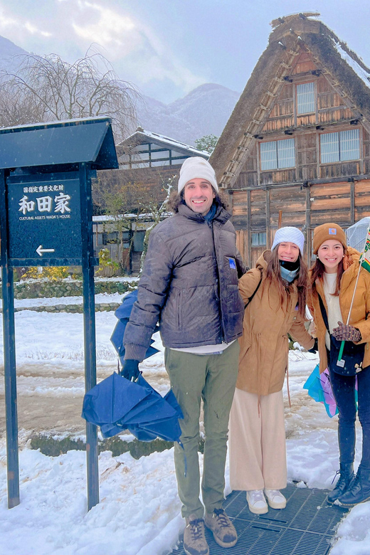 Kanazawa: World Heritage Shirakawa-go & Two Local Experience - The day at a glance