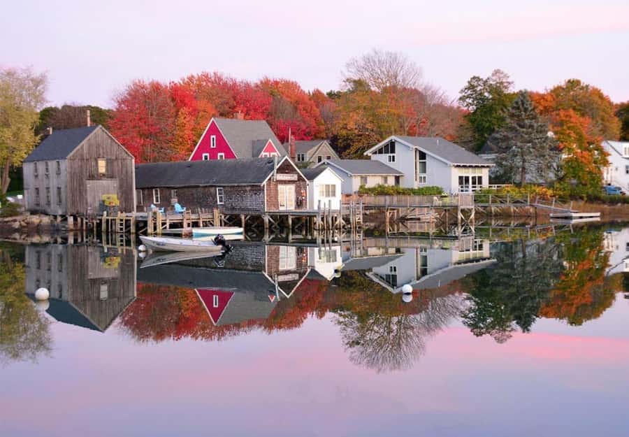 Kennebunkport: 2-Hour Historical Walking Tour - Timing, weather, and physical demands
