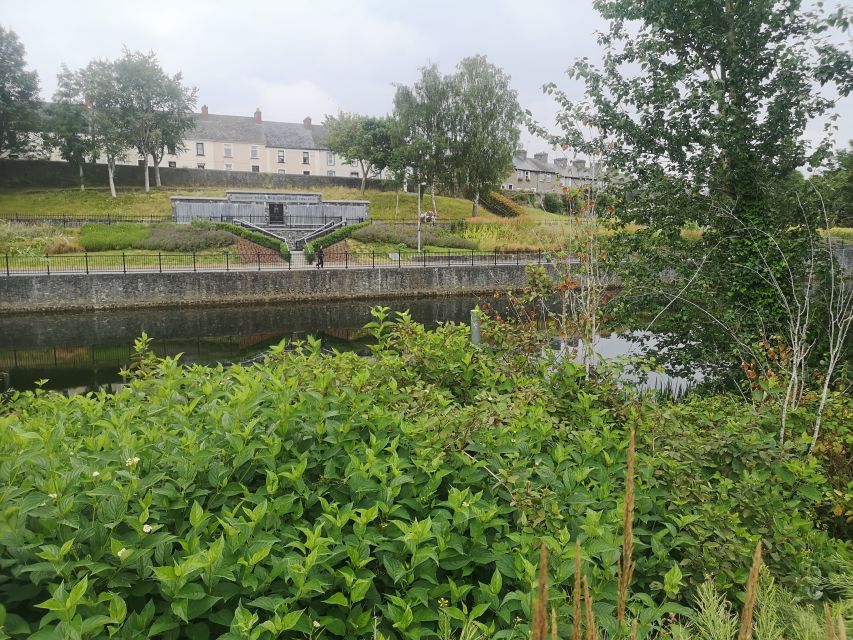 Kilkenny: Historical Highlights Walking Tour - County Library and the Great War Memorial