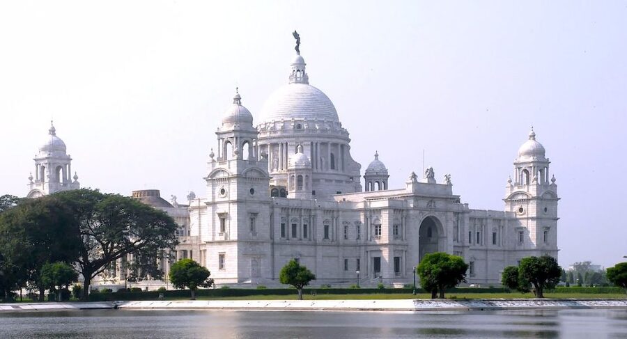 Kolkata: Guided Heritage Walking Tour - Heat, walking, and practical comfort