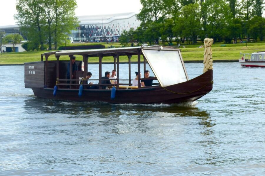 Krakow: Vistula River Cruise with Historical Views - Why a Vistula cruise adds something to Krakow