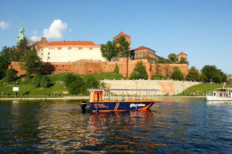Krakow: Vistula River Cruise with Historical Views - Skałka and the Norbertine Monastery