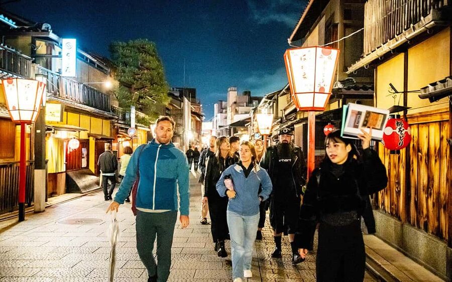 Kyoto: Gion Hidden Gems & Geisha Culture Tour - Four details that shape the experience