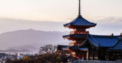 Historic Higashiyama Walking Tour