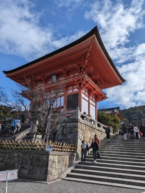 Kyoto: Private 2.5 Hour Historical Walking Tour - Kiyomizu-dera: the grand finish