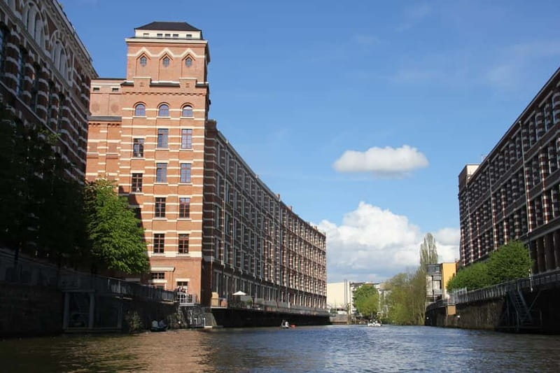 Leipzig: City History Canal Sightseeing Tour on a Motorboat - Guide quality and language limits