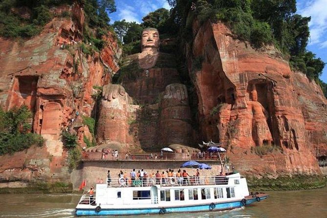 Leshan Giant Buddha and Huanglongxi Ancient Town Day Trip - Is $93 a fair price?