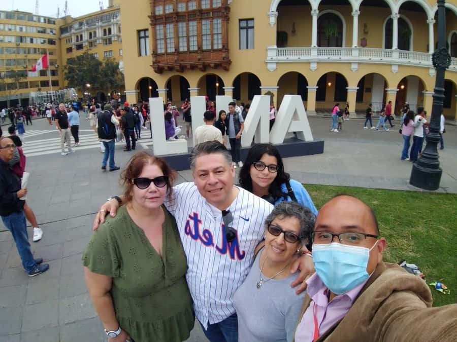 Lima: Historic Downtown, Miraflores & Catacombs Private Tour - Plaza San Martín and Lima’s changing identity