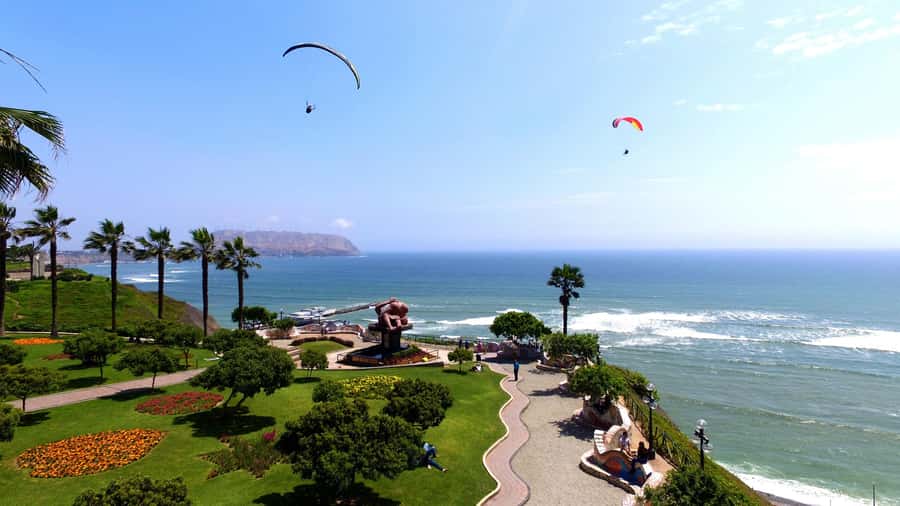 Lima: Historical, Colonial, and Modern City Tour - Seeing central Lima through a guide’s explanation