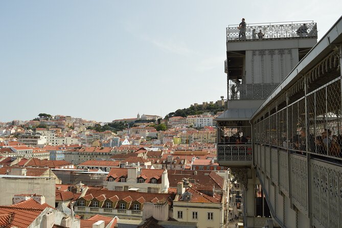 Lisbon city tour on history, culture and current topics - Chiado, the poets’ quarter