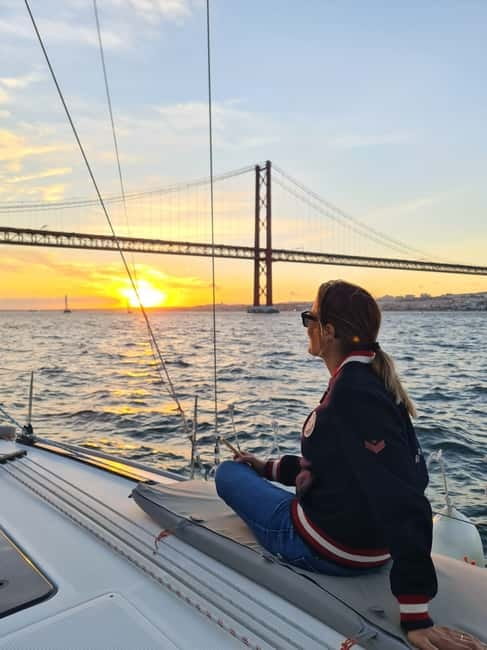 Lisbon: Daytime or Sunset Boat Cruise with History and Wine - Key things to know before booking