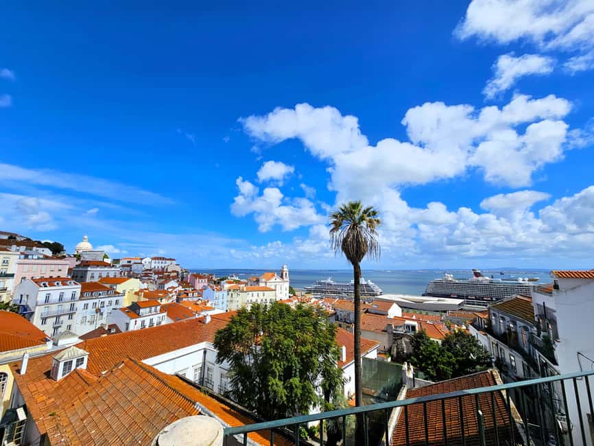 Lisbon: Guided Tuk-Tuk Tour Alfama and history - Who should book this experience?