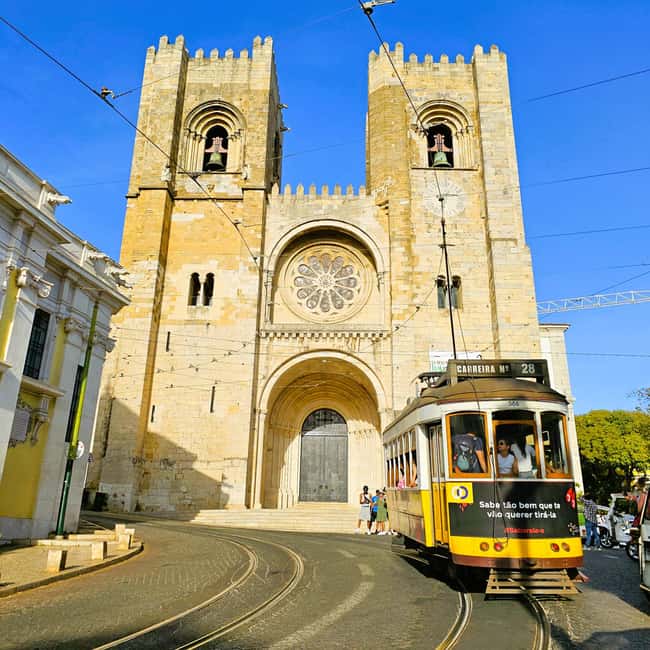 Lisbon: Guided Tuk-Tuk Tour Alfama and history - Why a tuk-tuk makes sense in Lisbon